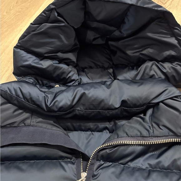 TORY BURCH
Cropped Satin Down Jacket - Picture 11 of 13